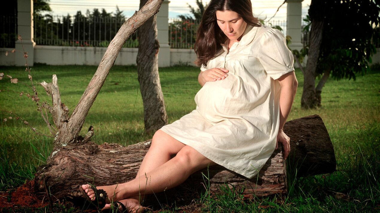 A gravidez é um fator no desenvolvimento de veias varicosas nas pernas